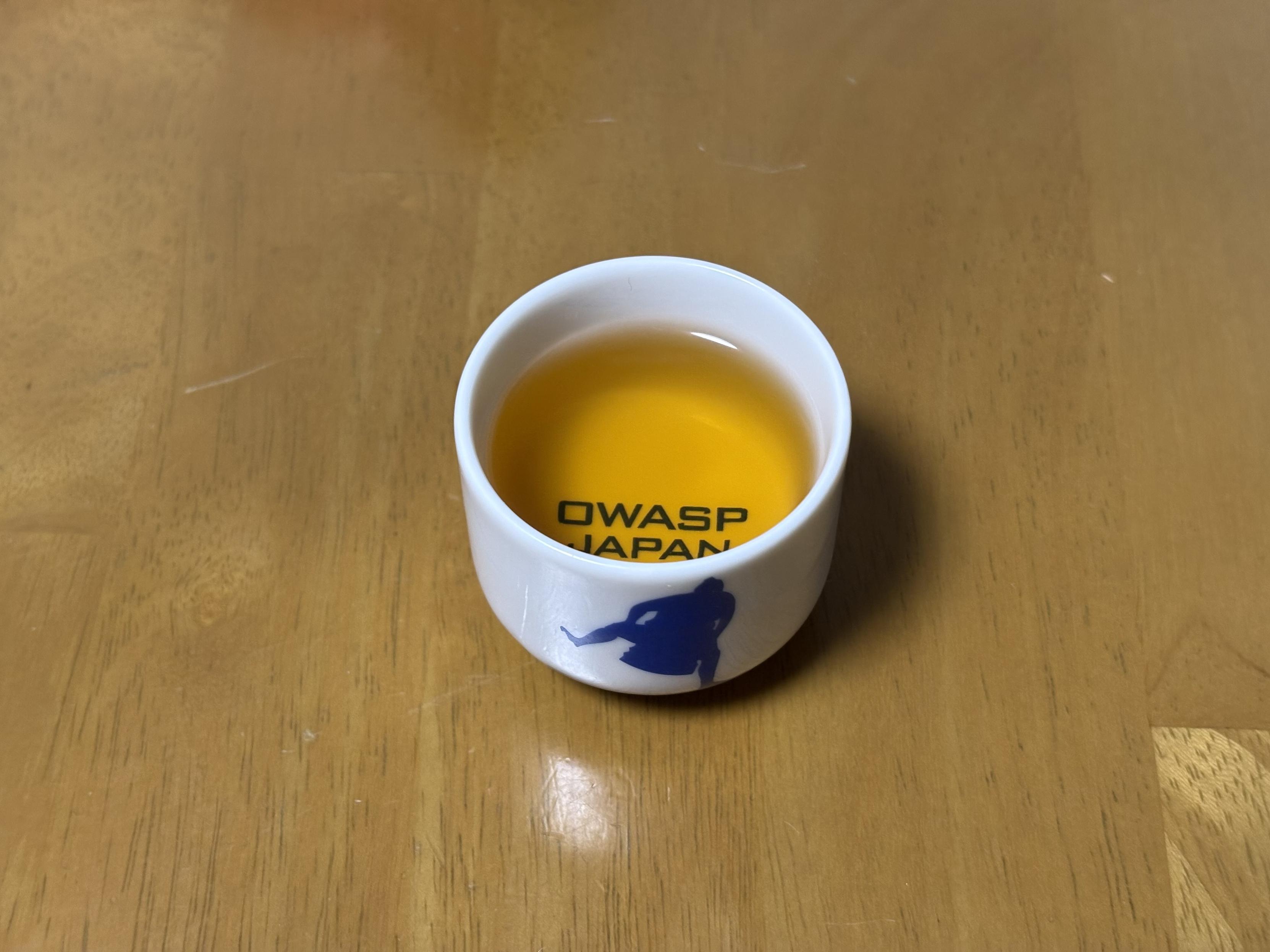 OWASP JAPANの猪口に注いだジョニーウォーカーレッドラベル